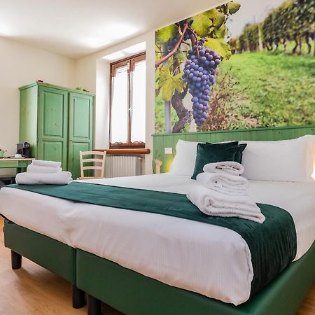 Locanda Il Cavallino Valeggio sul Mincio Exterior foto